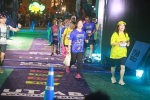 BIB: 4143
                            <button type="button" onclick="openModal(26275216)" class="btn btn-primary btn-sm float-right btn-popup" data-toggle="modal" data-target=".modal-high-quality">
                        <i class="fas fa-shopping-cart"></i> Add to Cart
                    </button>
                                            <button type="button" onclick="isThisMe(26275216, true)" class="btn btn-success btn-sm float-right btn-popup btn-isme hidden" data-toggle="tooltip" data-placement="bottom" title="นี่คือรูปของคุณใช่ไหม คลิกที่นี่เพื่อเอาเข้าอัลบั้ม">
                        <i class="fas fa-plus"></i> Add to album
                    </button>
                    <button type="button" onclick="isThisMe(26275216, false)" class="btn btn-warning btn-sm float-right btn-popup btn-isnotme hidden">
                        <i class="fas fa-ban"></i> Remove from album
                    </button>